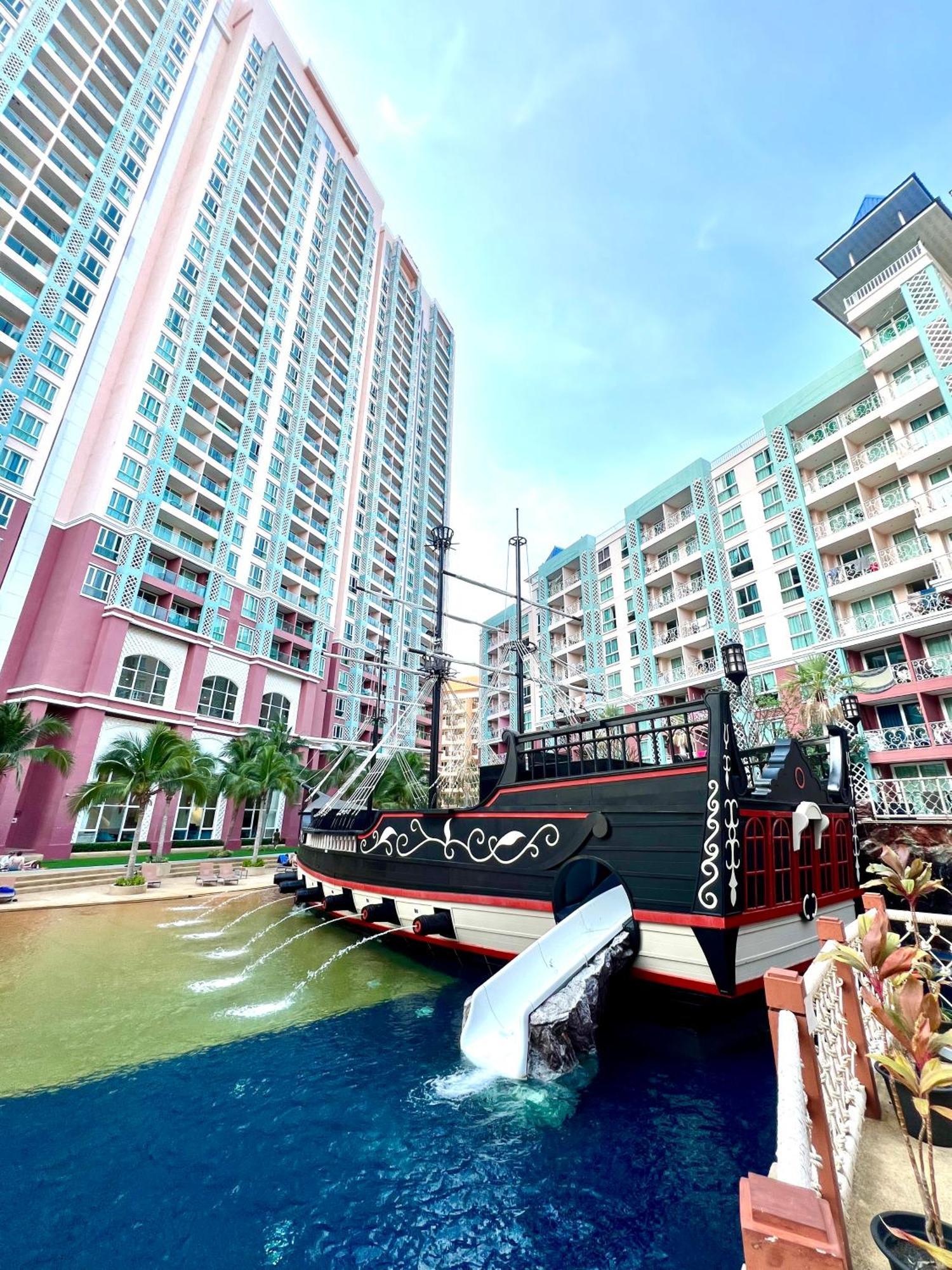 Grande Caribbean Pattaya Hotel Exterior foto
