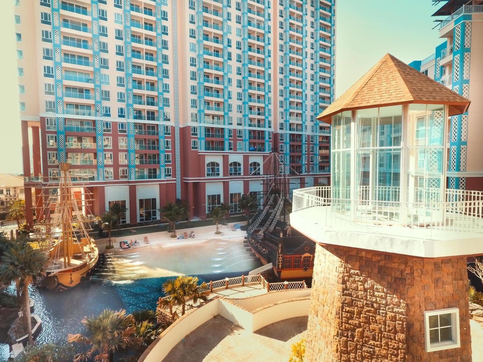 Grande Caribbean Pattaya Hotel Exterior foto