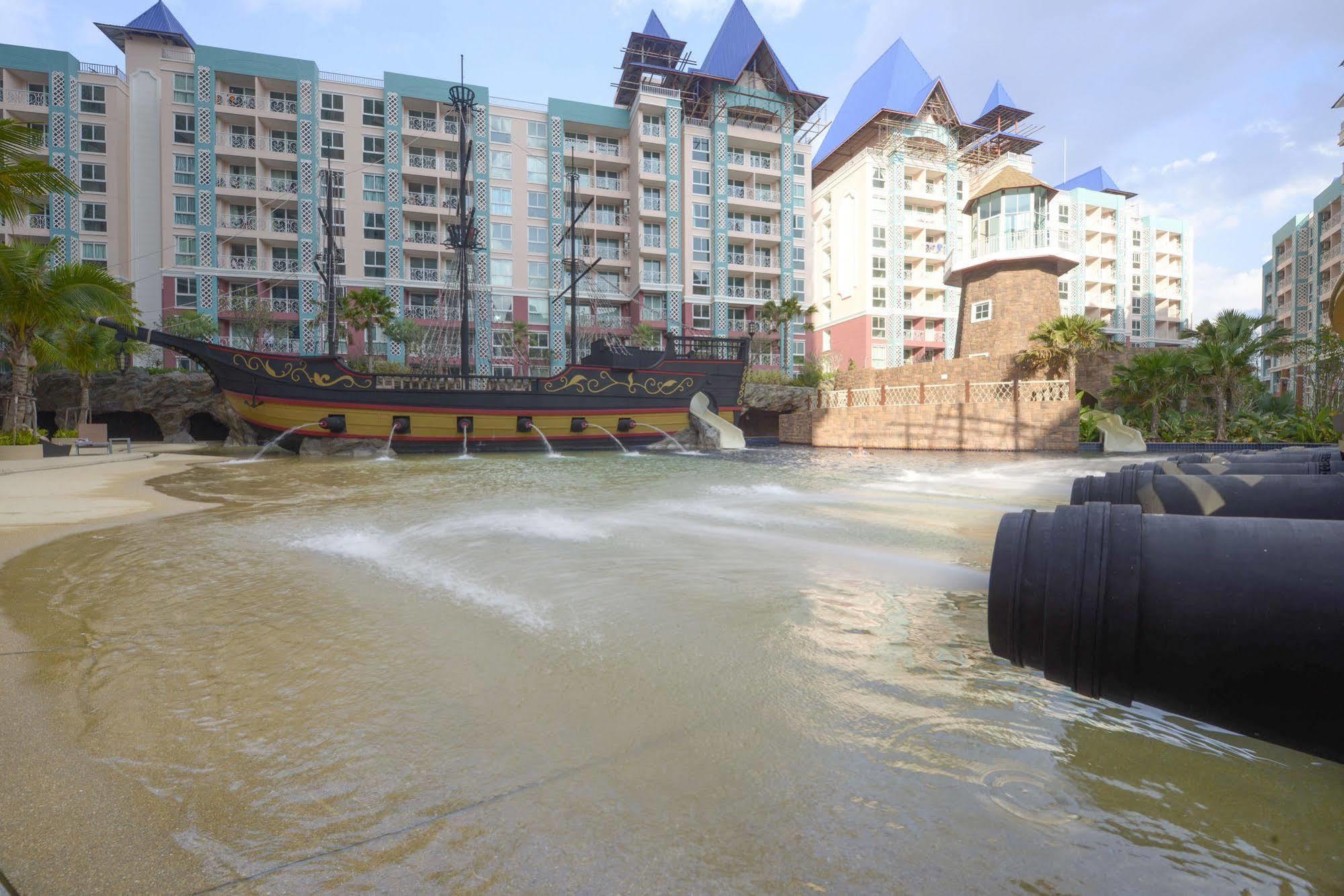 Grande Caribbean Pattaya Hotel Exterior foto